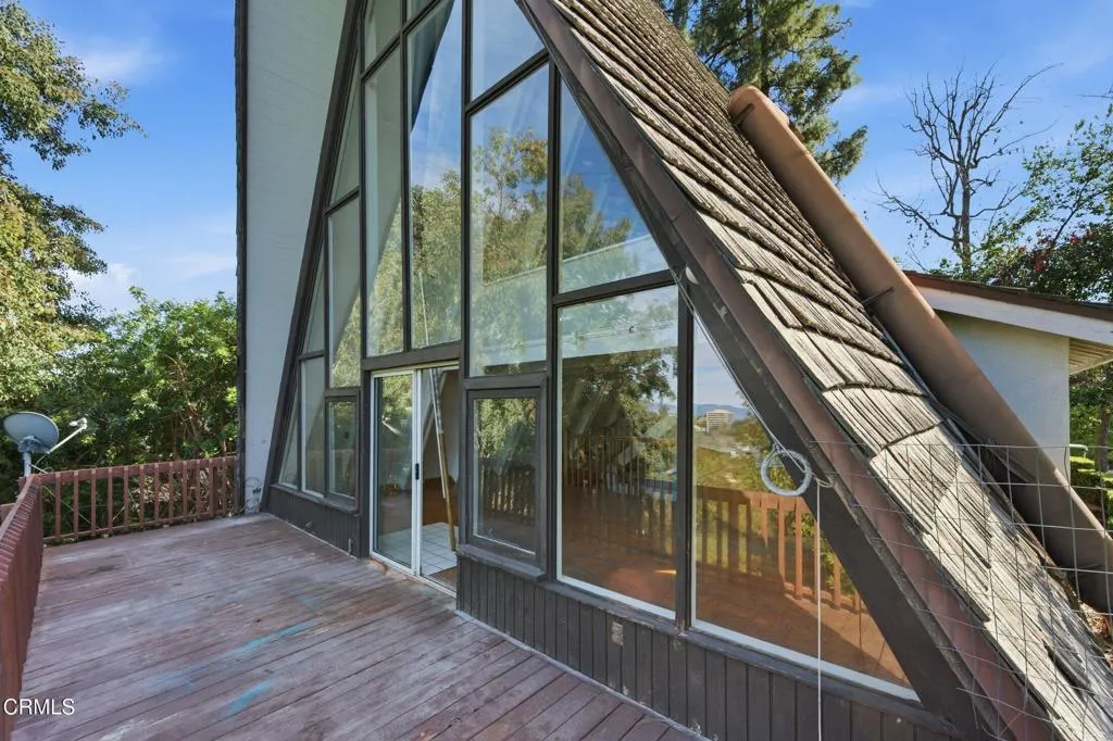 5060 Campo Road, Woodland Hills, California 91364 home-pic-47