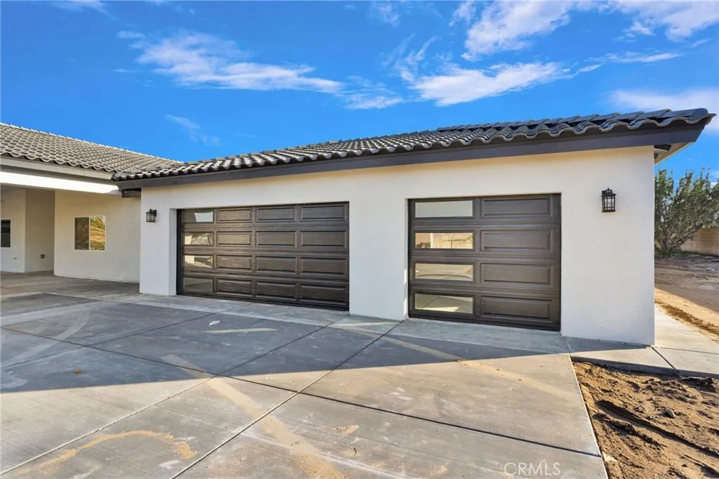 15179 Olive St, Hesperia, California 92345 home-pic-3