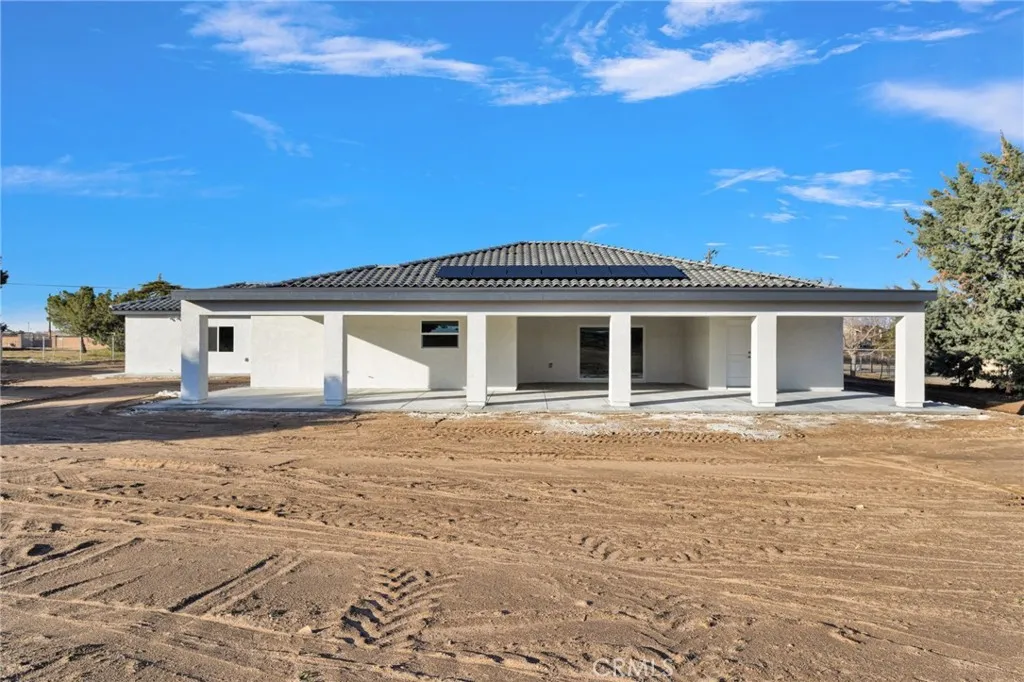 15179 Olive St, Hesperia, California 92345 home-pic-39