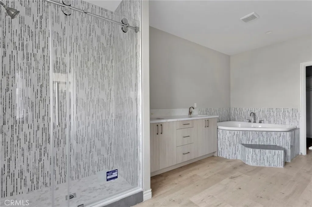 15179 Olive St, Hesperia, California 92345 home-pic-19