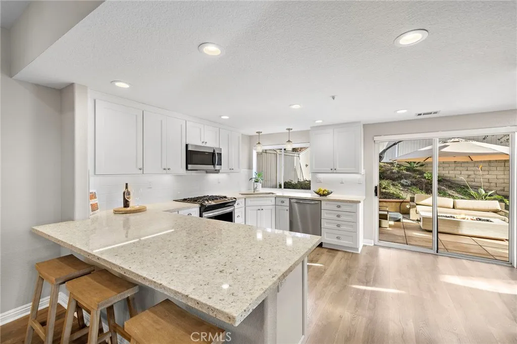 801 Via Presa, San Clemente, California 92672 home-pic-9