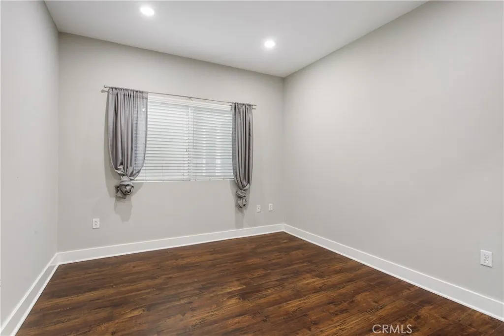 11115 Acama 101, North Hollywood, California 91602 home-pic-25