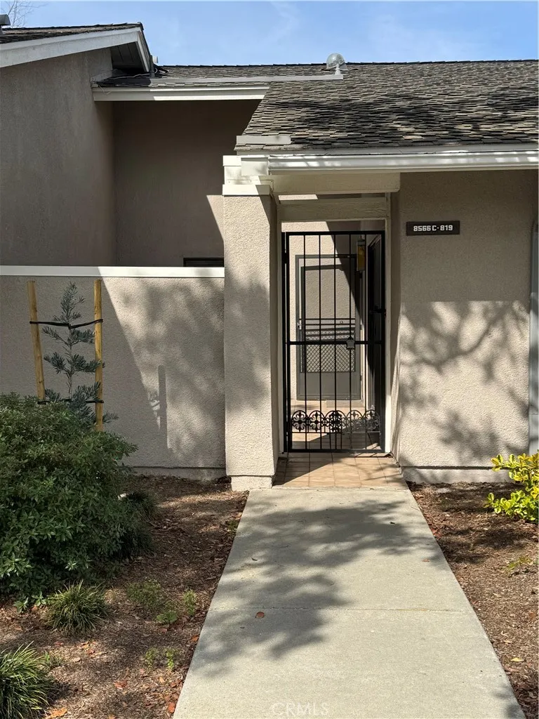 8566 Trinity 819c, Huntington Beach, California 92646 home-pic-2