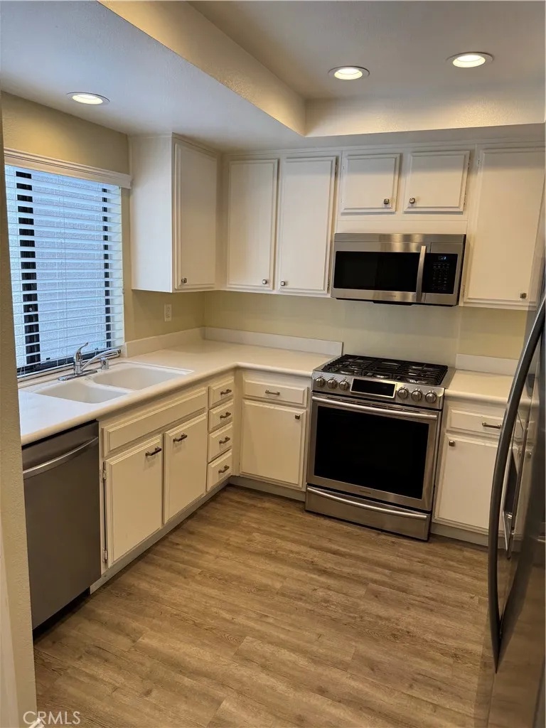 8566 Trinity 819c, Huntington Beach, California 92646 home-pic-7