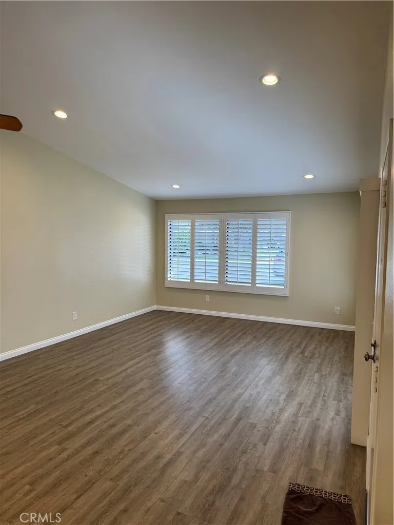 8566 Trinity 819c, Huntington Beach, California 92646 home-pic-5
