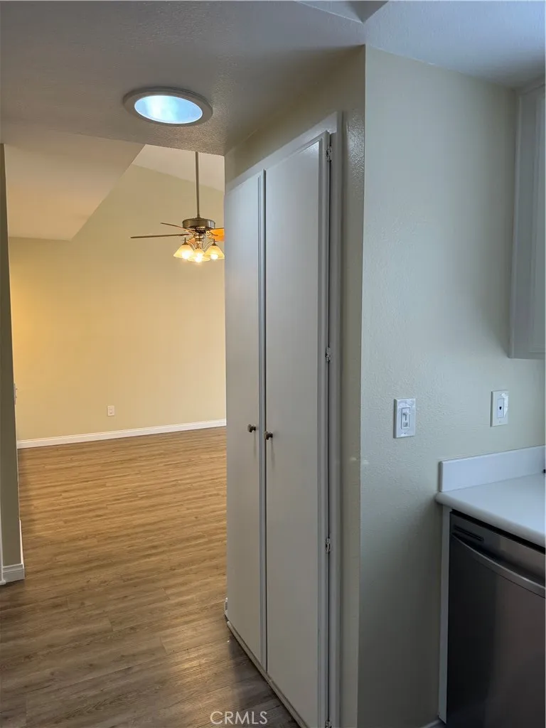 8566 Trinity 819c, Huntington Beach, California 92646 home-pic-12