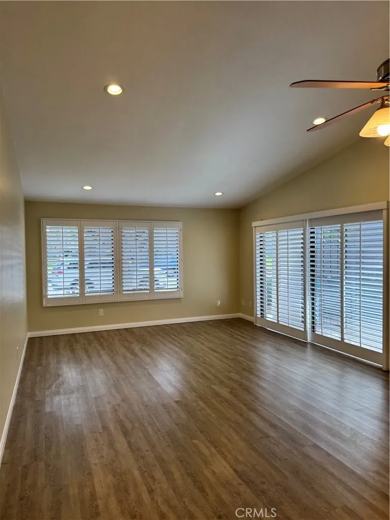8566 Trinity 819c, Huntington Beach, California 92646 home-pic-3