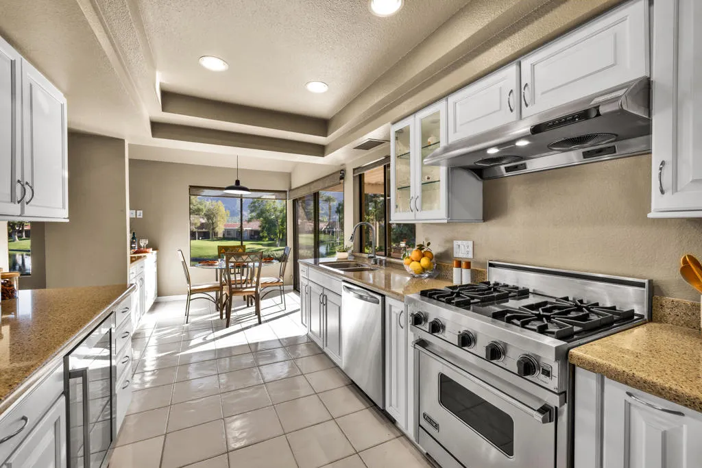 12 Tennis Club Drive, Rancho Mirage, California 92270 home-pic-17