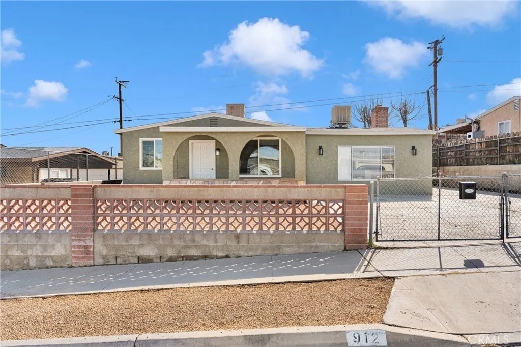 912 Kelly, Barstow, California 92311 home-pic-2