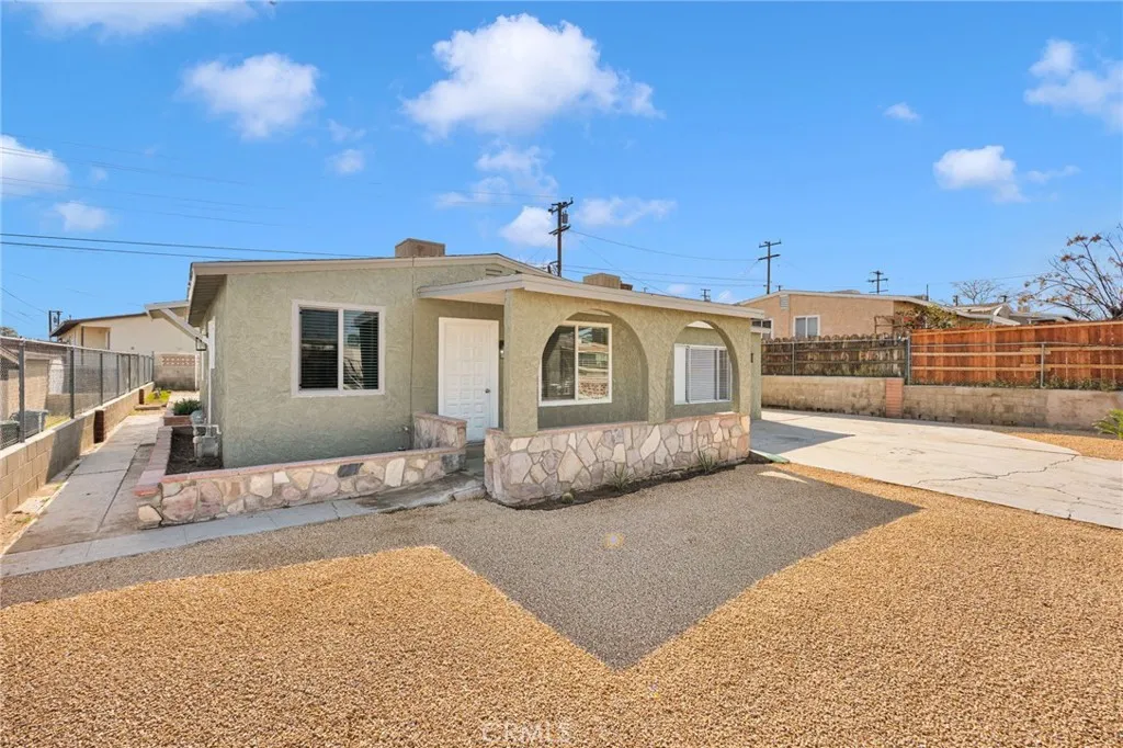 912 Kelly, Barstow, California 92311 home-pic-3