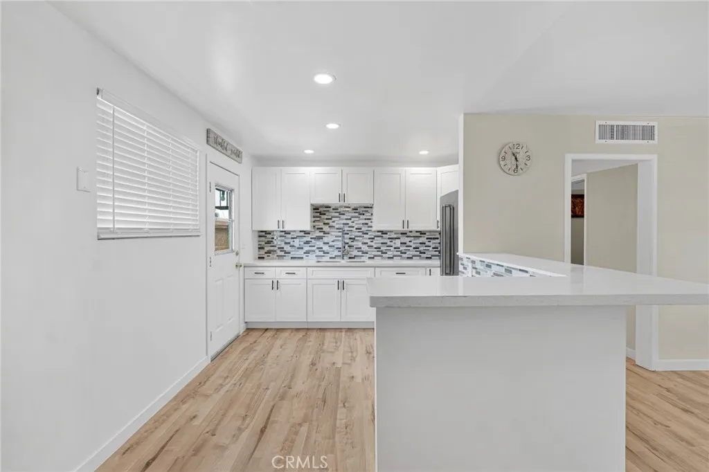 912 Kelly, Barstow, California 92311 home-pic-16