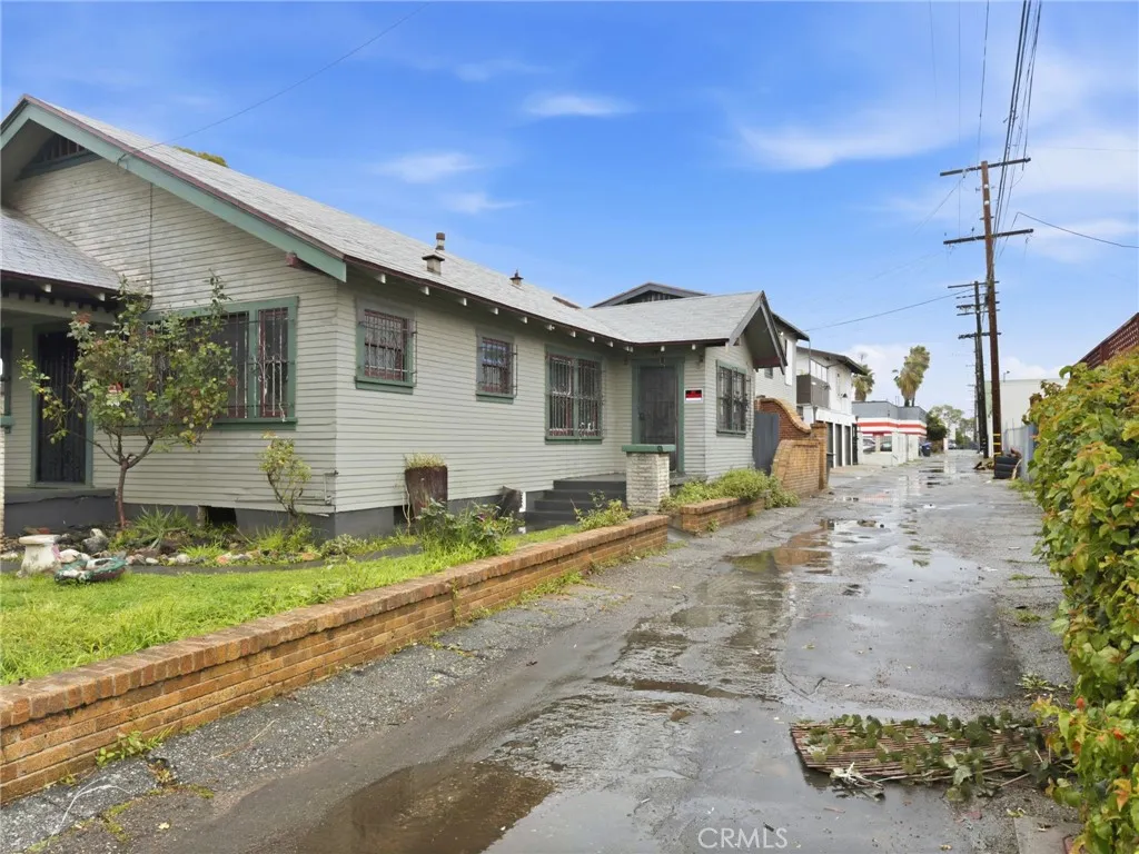 225 W 12th, Long Beach, California 90813 home-pic-3
