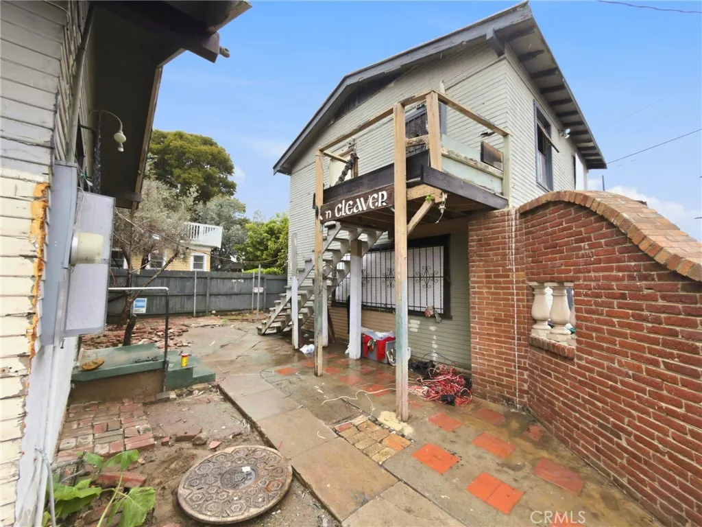 225 W 12th, Long Beach, California 90813 home-pic-5