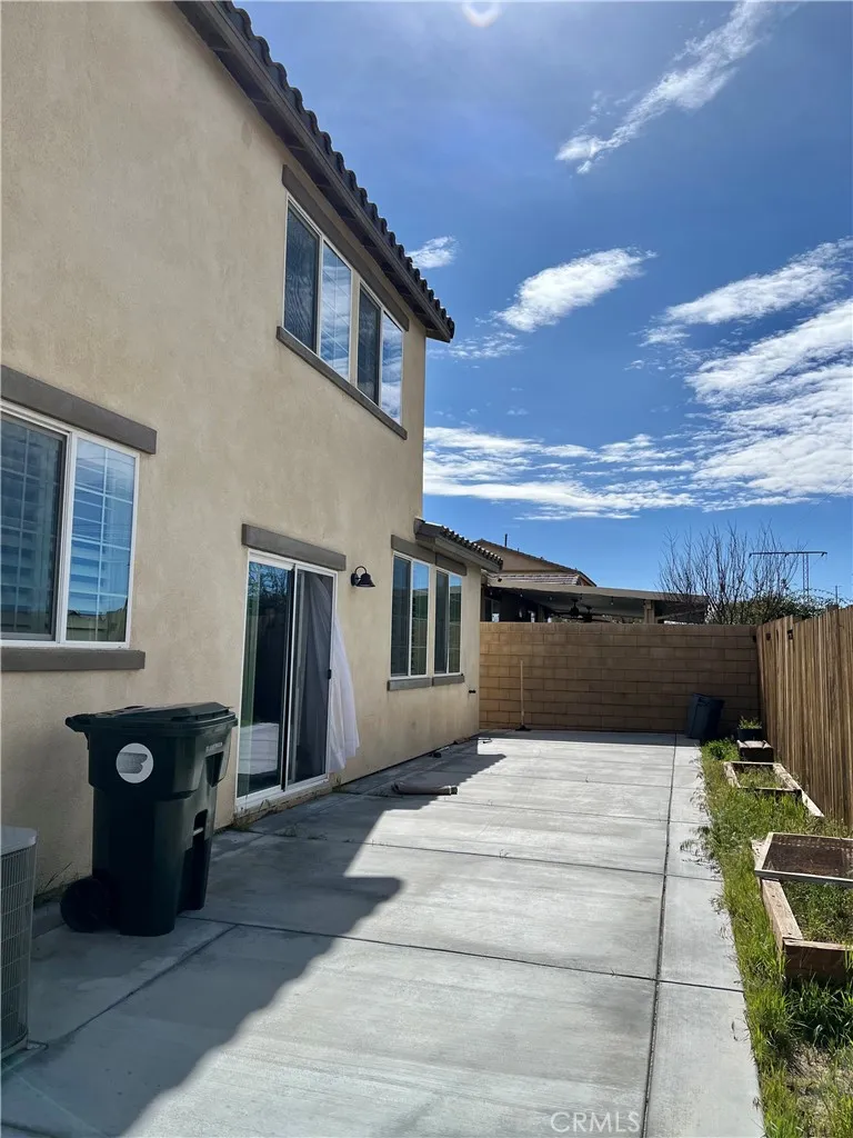 15182 Paseo Verde, Victorville, California 92394 home-pic-39