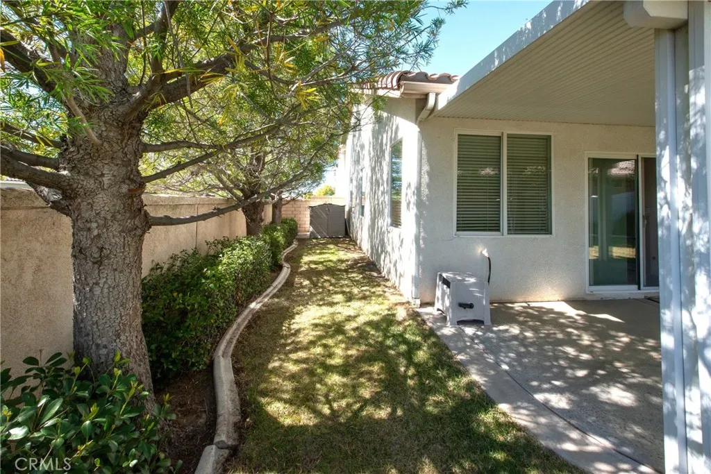 29446 Honneywood Drive, Menifee, California 92584 home-pic-21