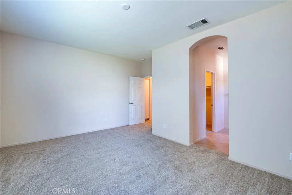29446 Honneywood Drive, Menifee, California 92584 home-pic-12
