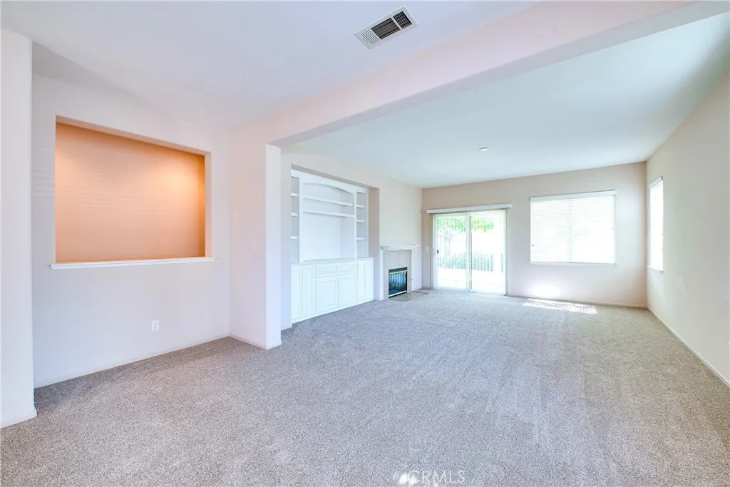 29446 Honneywood Drive, Menifee, California 92584 home-pic-4