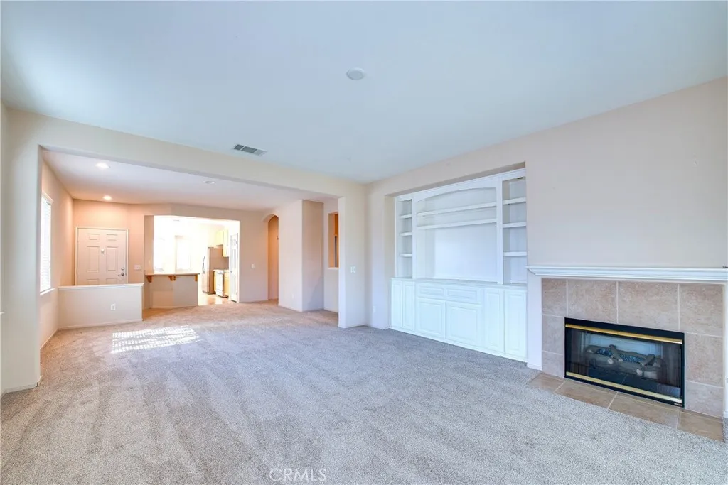 29446 Honneywood Drive, Menifee, California 92584 home-pic-5