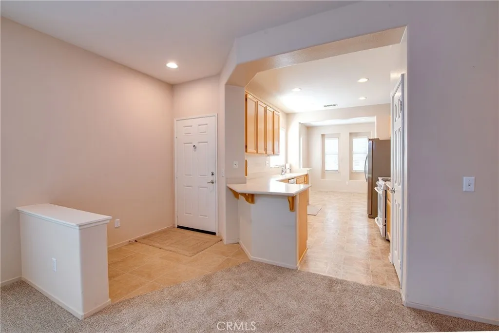 29446 Honneywood Drive, Menifee, California 92584 home-pic-2