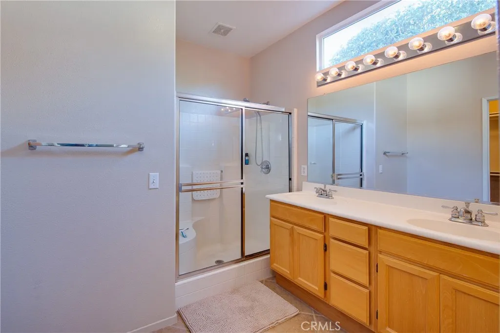 29446 Honneywood Drive, Menifee, California 92584 home-pic-13