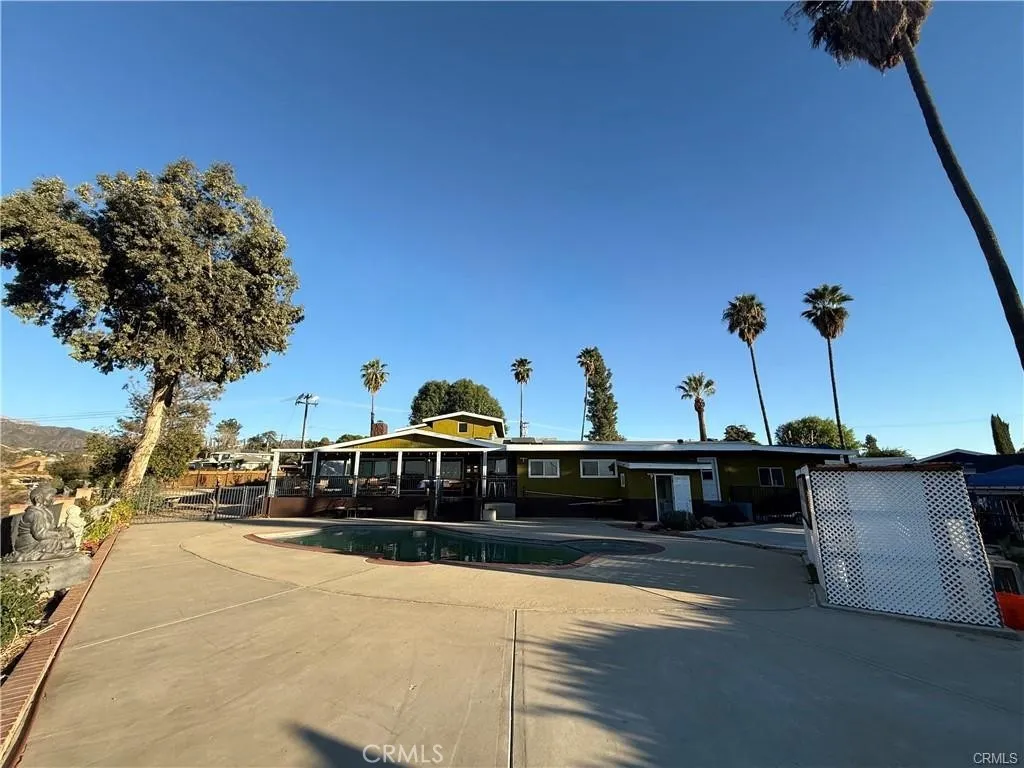 13288 Bryant, Yucaipa, California 92399 home-pic-40