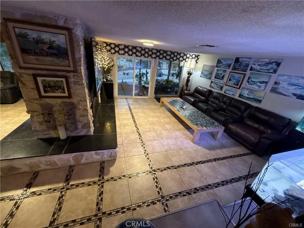 13288 Bryant, Yucaipa, California 92399 home-pic-23