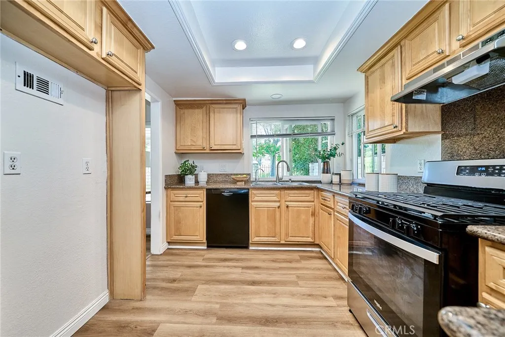 1545 Walnut Leaf, Walnut, California 91789 home-pic-17