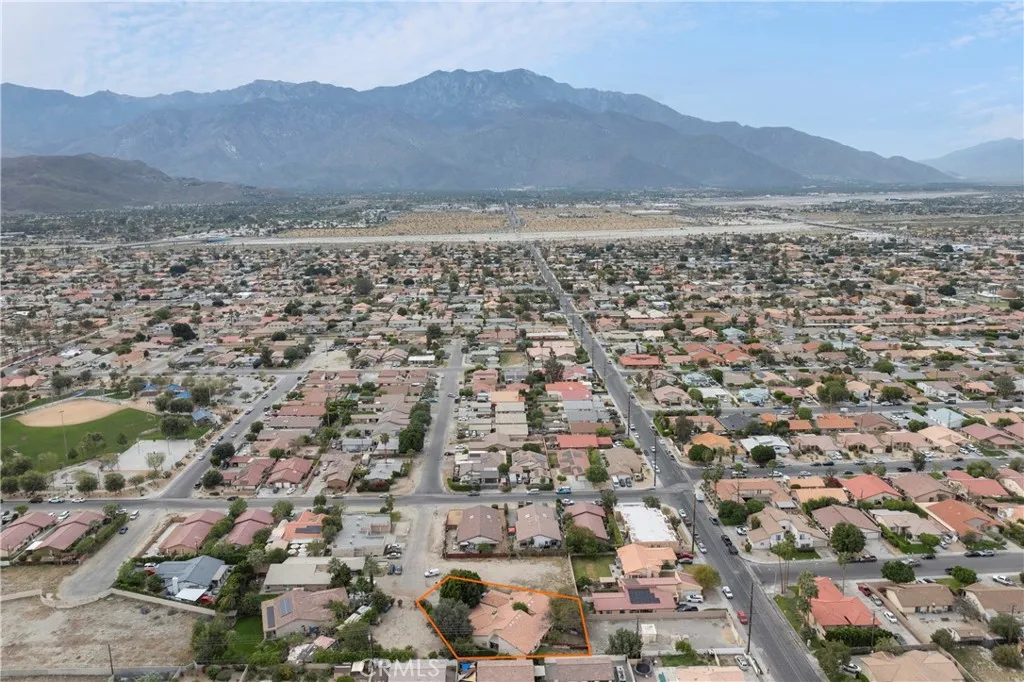 68850 Cedar Road, Cathedral City, California 92234 home-pic-10