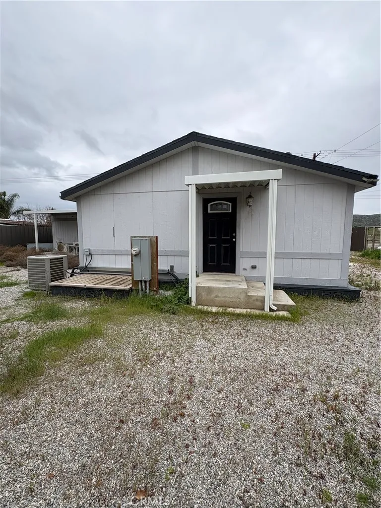 32810 Olive, Winchester, California 92596 home-pic-1