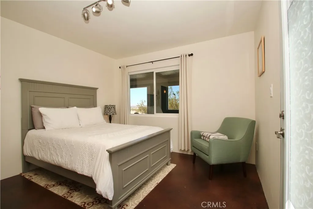 75127 Mayfair, Twentynine Palms, California 92277 home-pic-8