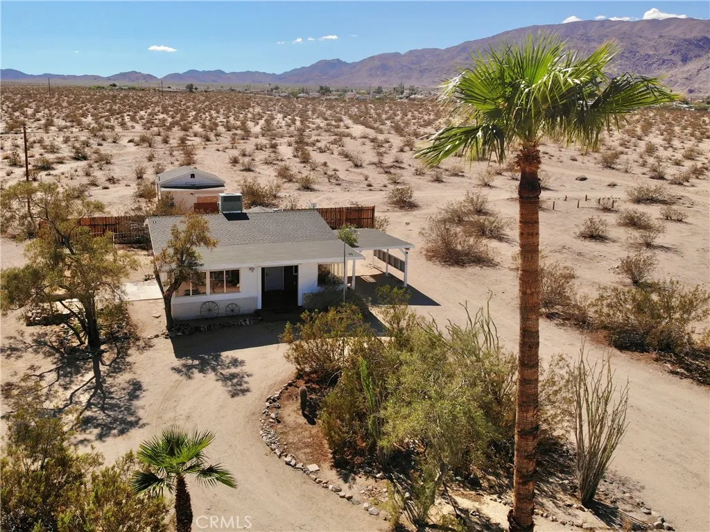 75127 Mayfair, Twentynine Palms, California 92277 home-pic-3