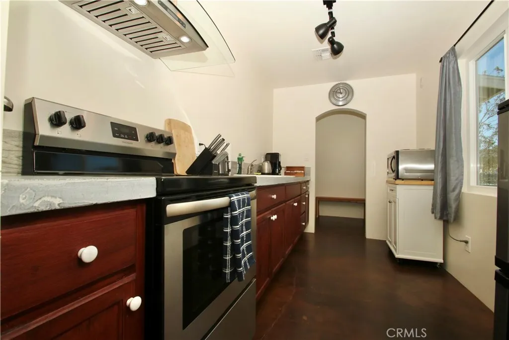 75127 Mayfair, Twentynine Palms, California 92277 home-pic-15
