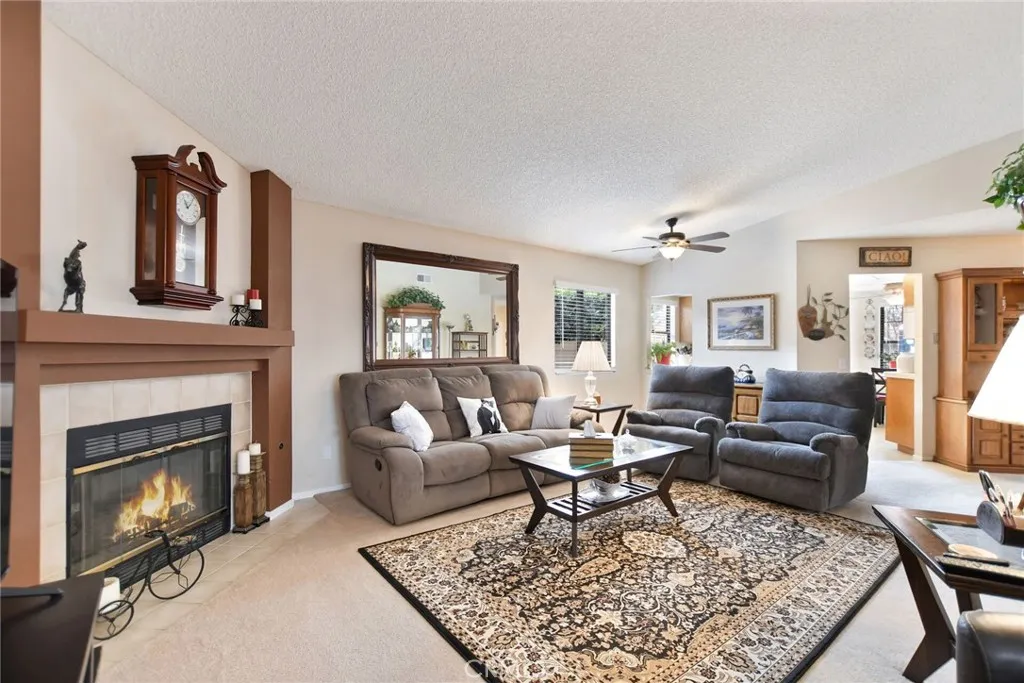 732 Alondra, Hemet, California 92545 home-pic-7