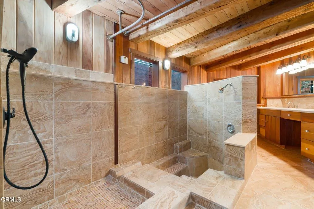 440 Mariposa Drive, Ventura, California 93001 home-pic-36