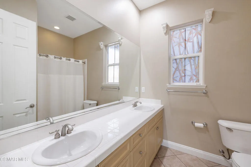 4920 Corral Street, Simi Valley, California 93063 home-pic-24