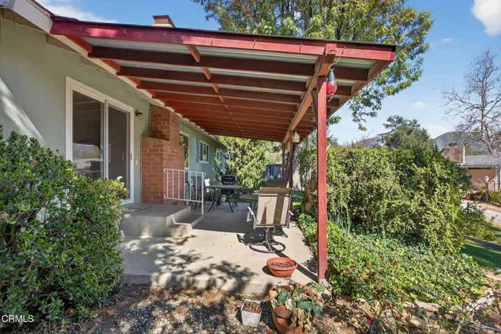 31-web-or-mls-UpmarketMedia-1172Oak-103