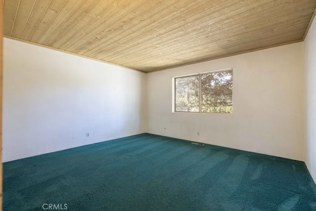 151 Vista, Sugarloaf, California 92386 home-pic-10