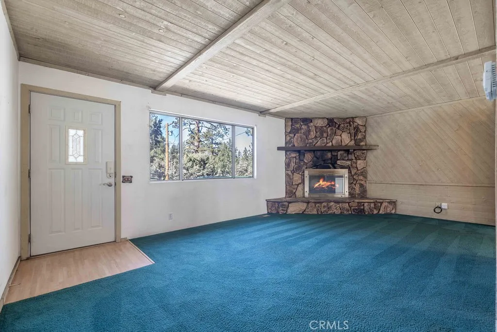 151 Vista, Sugarloaf, California 92386 home-pic-3