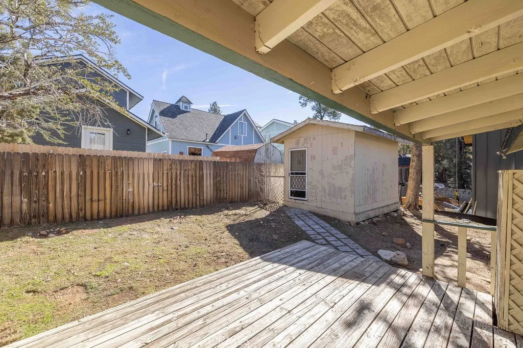 151 Vista, Sugarloaf, California 92386 home-pic-19
