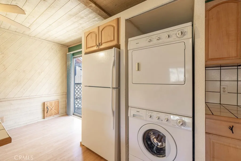 151 Vista, Sugarloaf, California 92386 home-pic-7