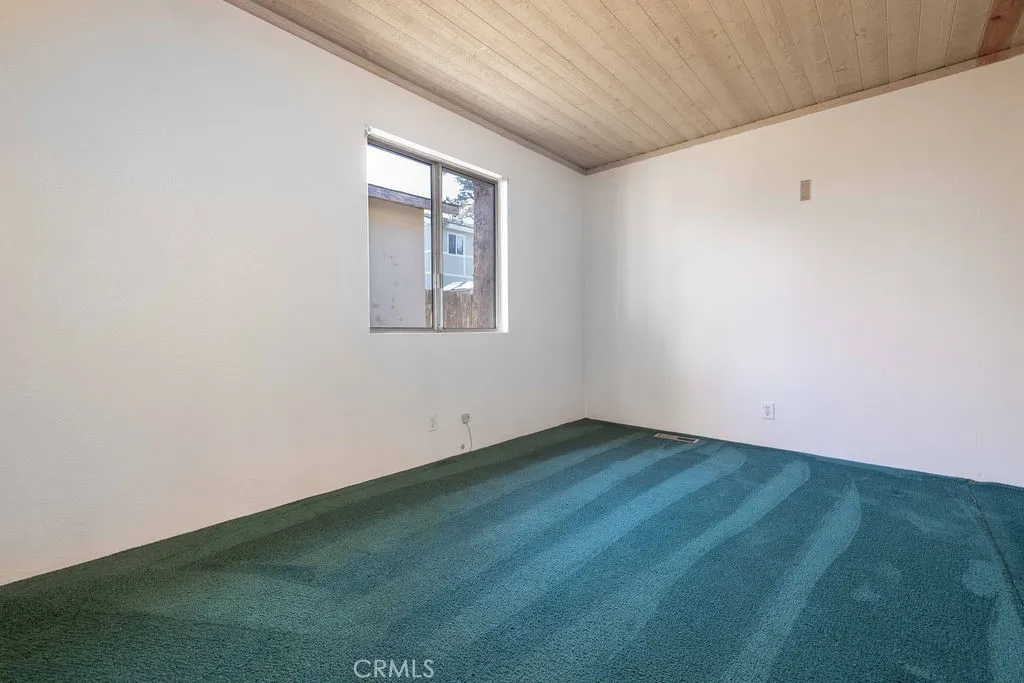 151 Vista, Sugarloaf, California 92386 home-pic-15