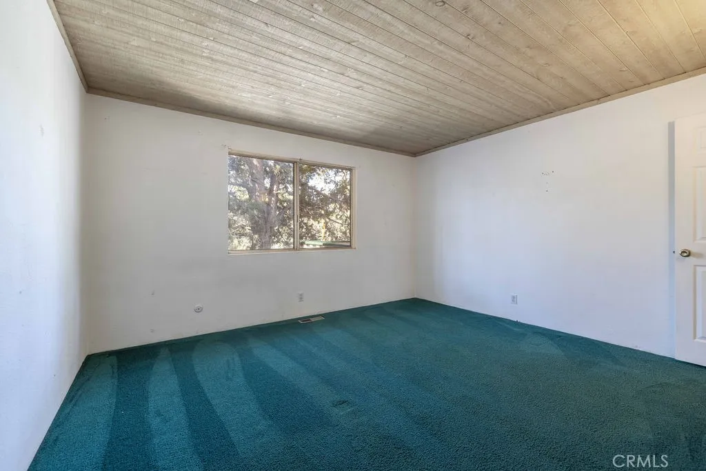 151 Vista, Sugarloaf, California 92386 home-pic-11