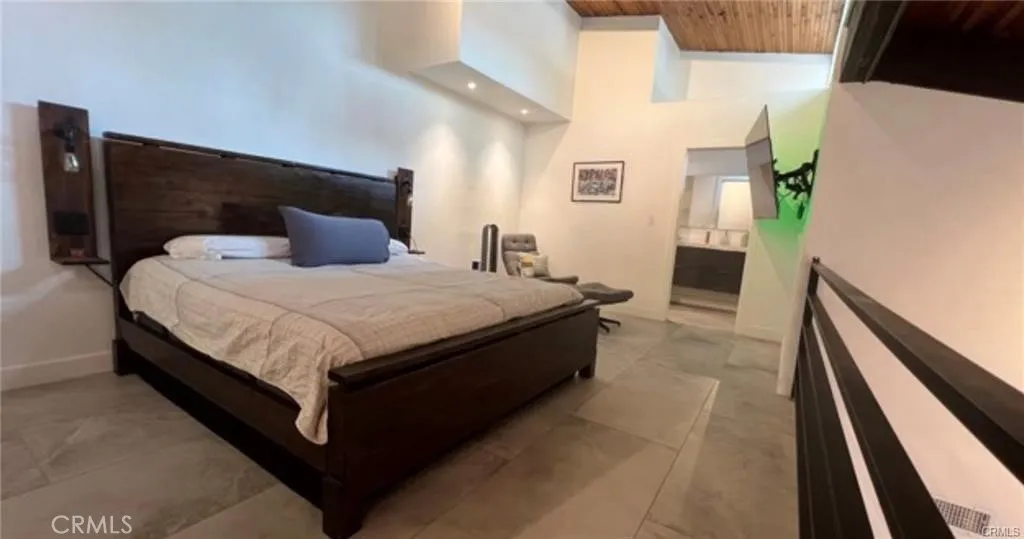 5460 White Oak A305, Encino, California 91316 home-pic-13