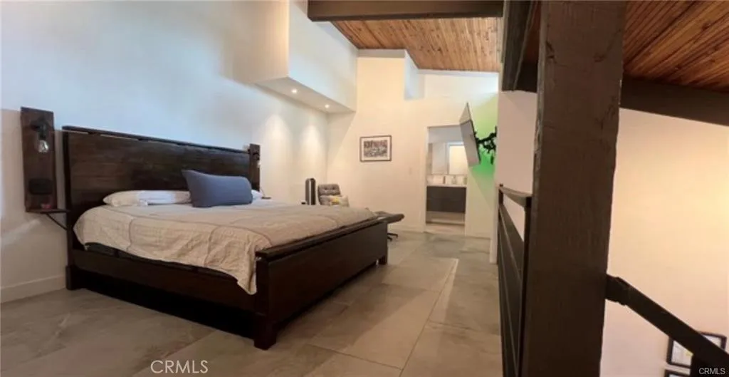 5460 White Oak A305, Encino, California 91316 home-pic-12