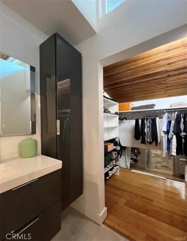 5460 White Oak A305, Encino, California 91316 home-pic-15