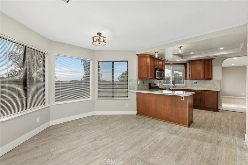 18434 Ramona View Drive, Ramona, California 92065 home-pic-17