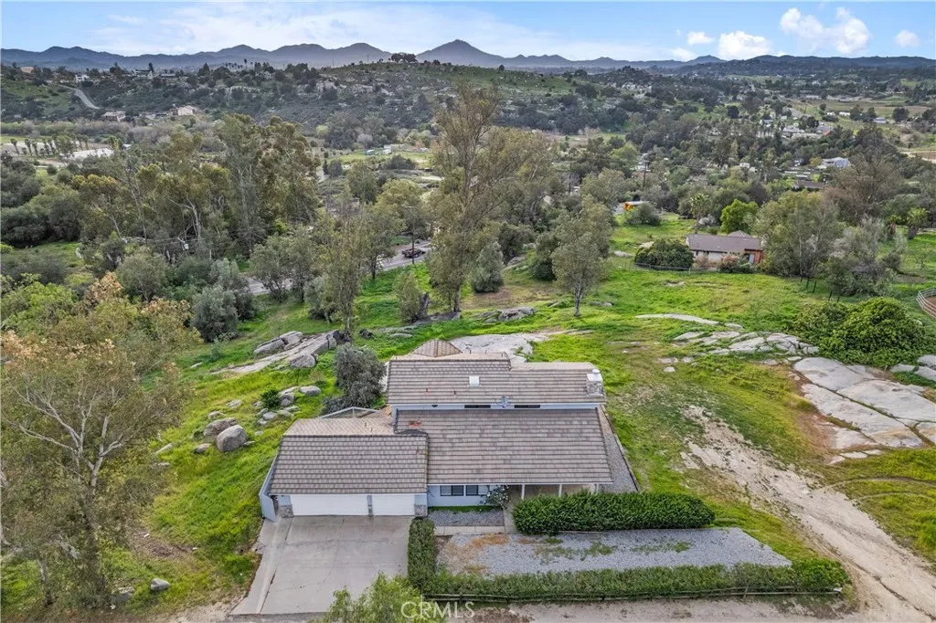 18434 Ramona View Drive, Ramona, California 92065 home-pic-46