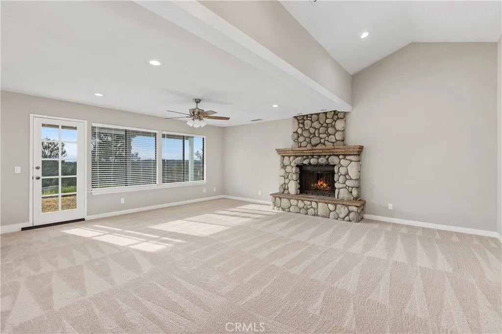 18434 Ramona View Drive, Ramona, California 92065 home-pic-5