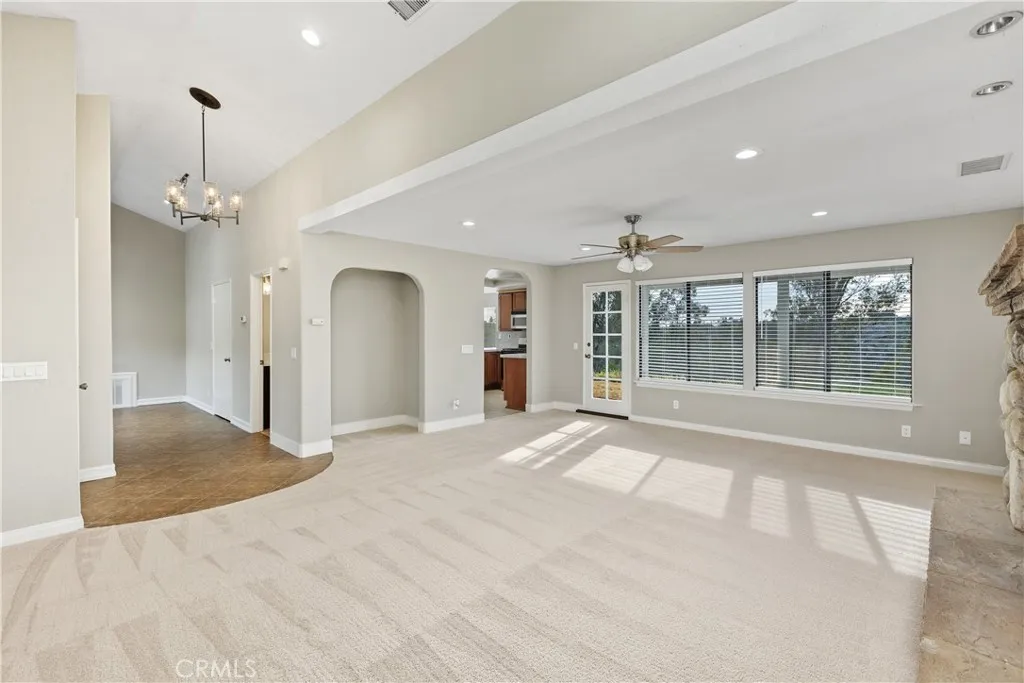 18434 Ramona View Drive, Ramona, California 92065 home-pic-8