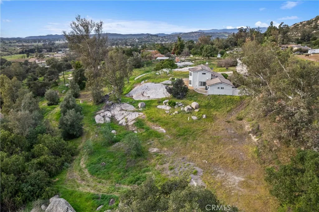 18434 Ramona View Drive, Ramona, California 92065 home-pic-50